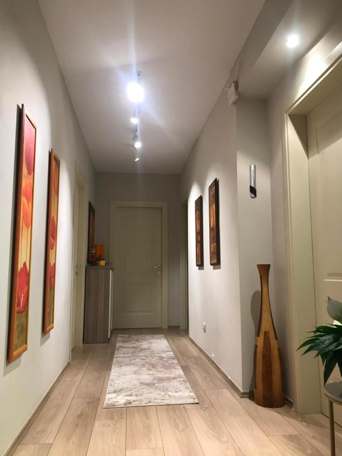 Home Away From Home Apartment Durrës Exterior foto
